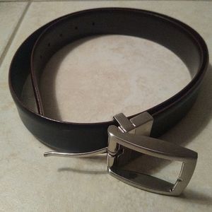 Men's size 36 reversible belt